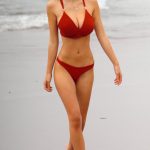 Sophie Mudd – In a bikini (Malibu)